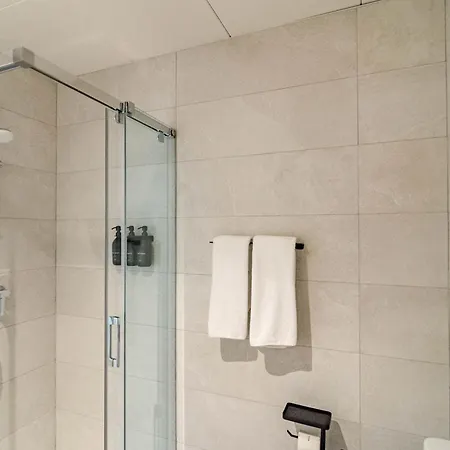 We27b - Stylish And Modern Apartment *