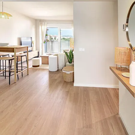 We27b - Stylish And Modern Apartment